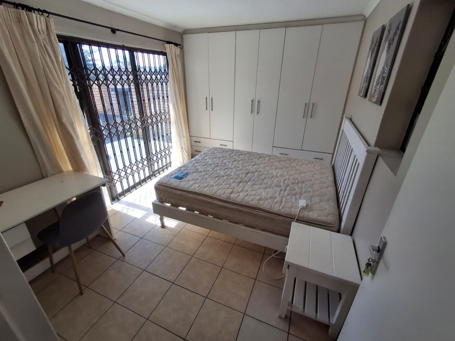 To Let 1 Bedroom Property for Rent in Summerstrand Eastern Cape